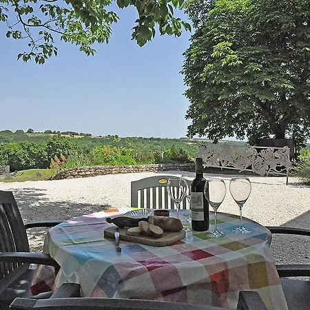 فيلة Grange